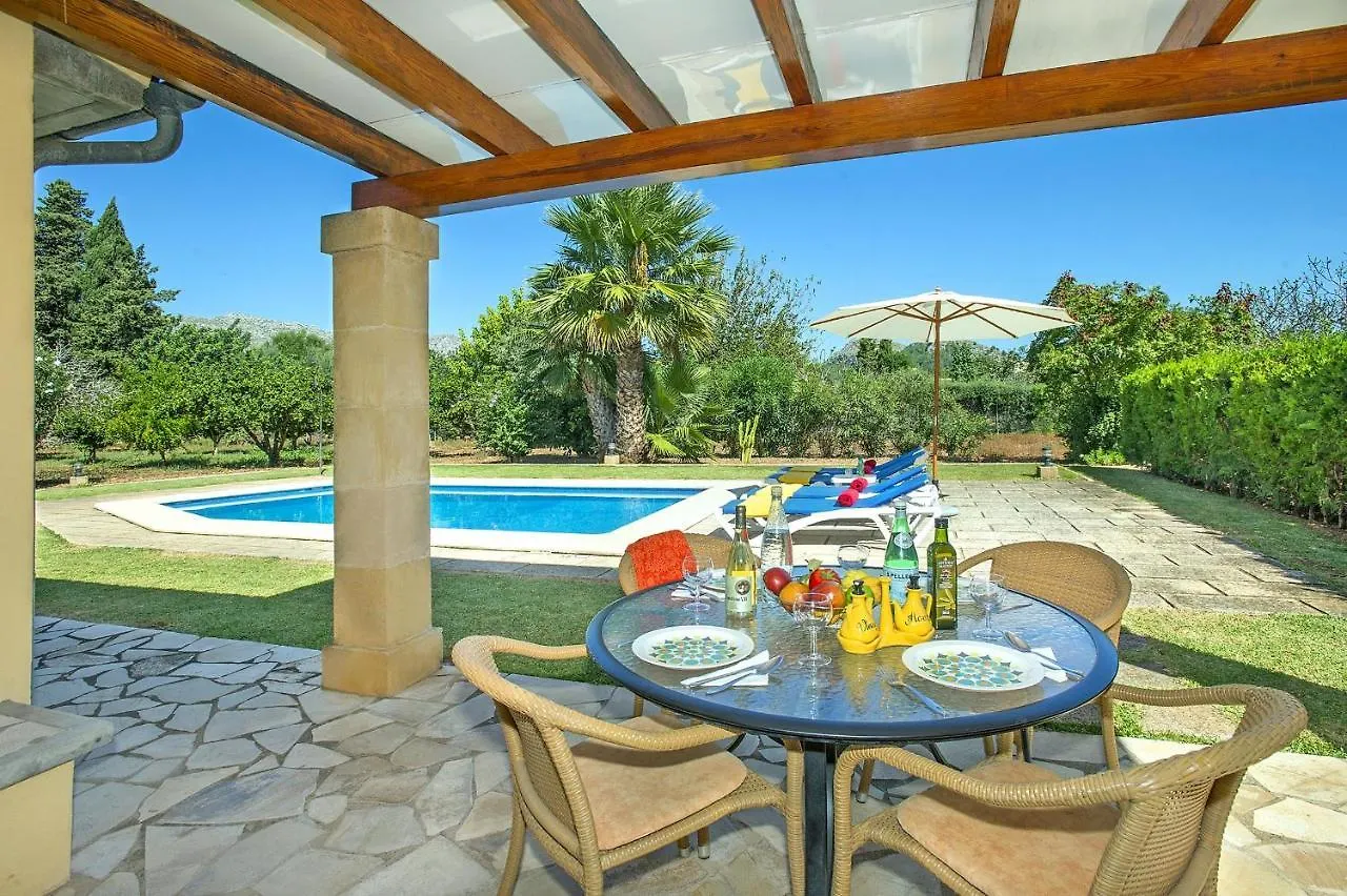 Almendra Boi Villa Pollenca